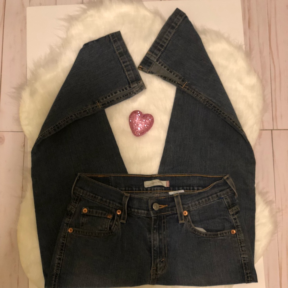🌹SALE🌹Levis Women jeans size 6